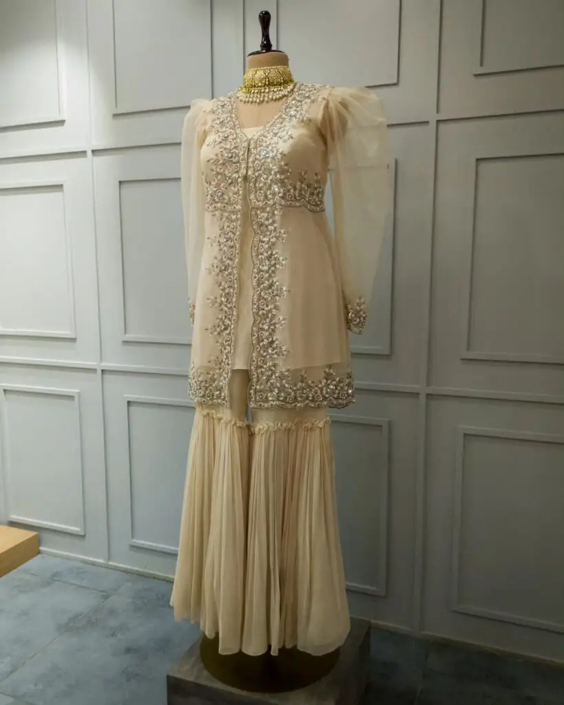 indo western dress for wedding party 2