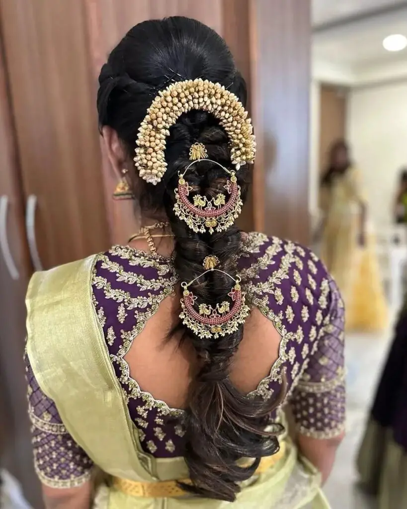 simple hair style for saree